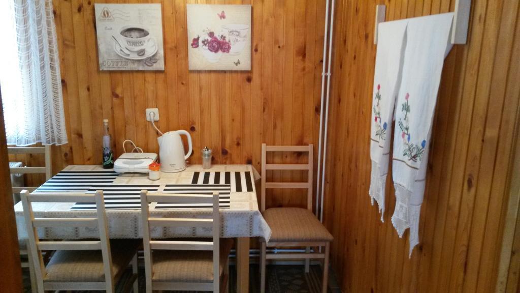 Apartment Cecilia Копривница Стая снимка